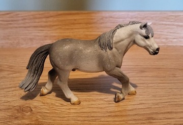 Schleich koń kucyk do nauki wałach figurka 2004