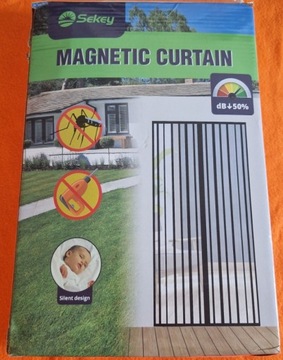 Magnetyczna moskitiera na drzwi