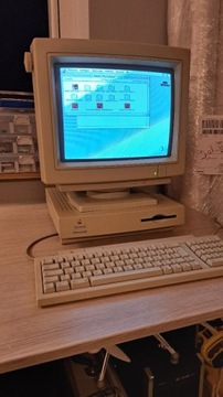 Macintosh Performa 400 w idealnym stanie