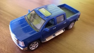 Chevrolet Silverado - Model 1:46 KINSMART