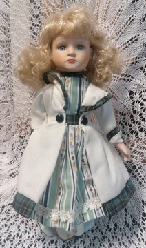 Przepiękna lalka porcelanowa w stylu ludowym!