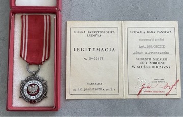 Medal Siły Zbrojne w Służbie Ojczyzny srebrny legitymacja pudełko LWP