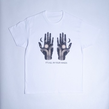 T-shirt z nadrukiem Astro 'All In Your Hands' M