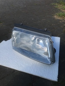 VW PASSAT B5 1996-2000 REFLEKTOR LAMPA PRZÓD PRAWA