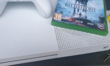 Xbox One S, 1TB +  pad 