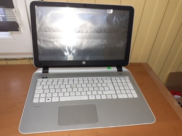 Laptop HP HEWLETT-PACKARD TPN-Q143