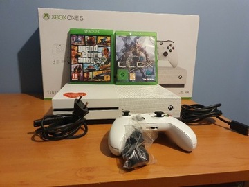 Xbox One S, 1 TB, pad, okablowanie, gry