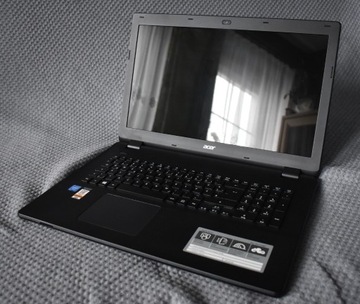 Laptop Acer ES1-731 N15Q4 17,3"