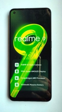 Atrapa telefonu realme 9