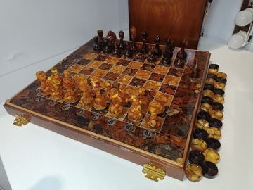 amber chess, Baltic amber, Bursztynowe szachy