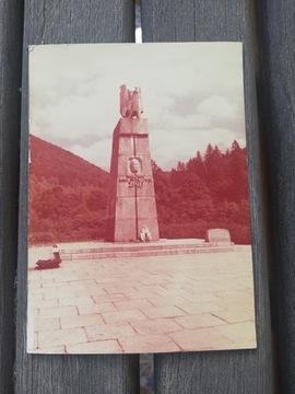 Kartka pocztowa "Pomnik Gen. K. Świerczewskiego w Jabłonkach"