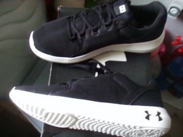 Nowe buty Under Armour 44