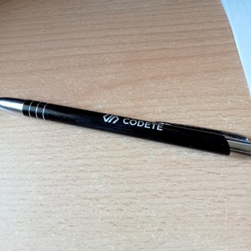 Długopis z gumką do ekranów dotykowych 