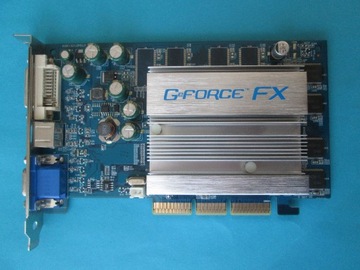 Club3D GeForce FX 5200 128MB DDR AGP