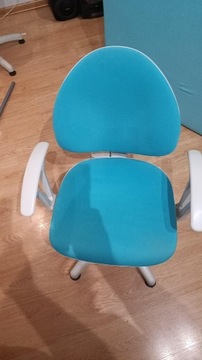 Fotel biurowy - obrotowy Nowy styl