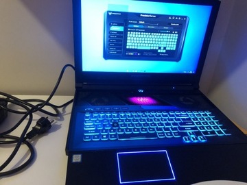 Laptop acer predator helios 700 i7, RTX 2070