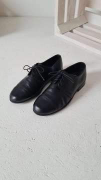 Czarne buty wyjściowe/komunijne 34 