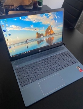 Laptop HP  / 8gb / 256gb / SSD /win11 Ryzen 3