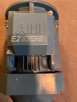 3 - Motor M3AA 090LD-4 IE2