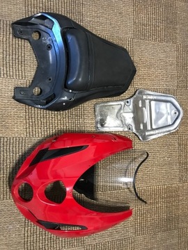 Ducati 749 kanapa czasza siedzenie ogon plastik 