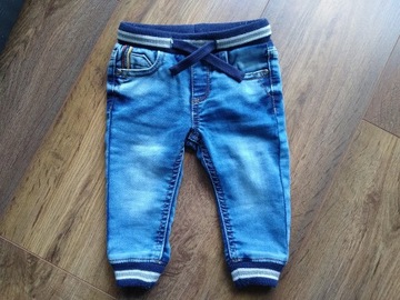 Długie spodnie dla chłopca firmy Mayoral roz. 68