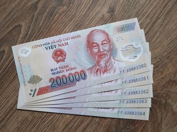 200000 Dong Wietnam stan UNC seria PF z paczki