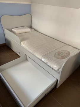 Łóżko z szufladami (bez materaca)