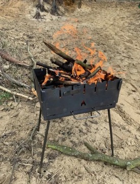składany przenośny grill, mangal na 6 szaszłyków