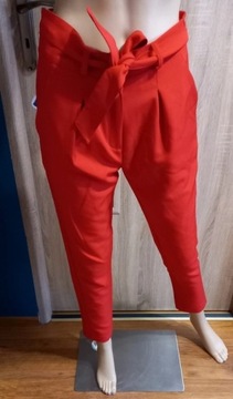 Czerwone spodnie z paskiem S 65% bawełny