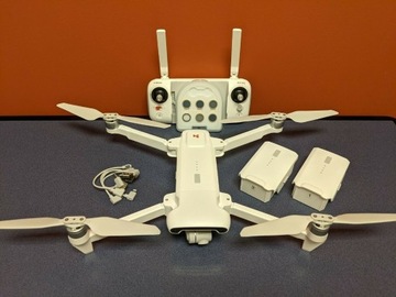 Fimi White Foldable Quadcopter z kamerą