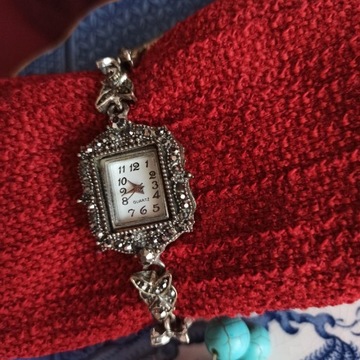 Zegarek retro biżuteryjny z markazytami vintage