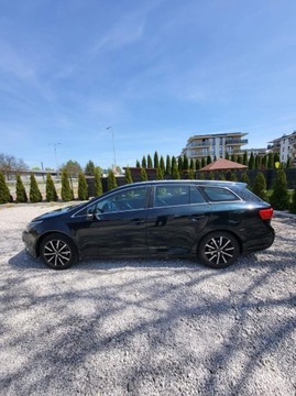 TOYOTA AVENSIS 1.8 BENZYNA/LPG 2012 AUTOMAT