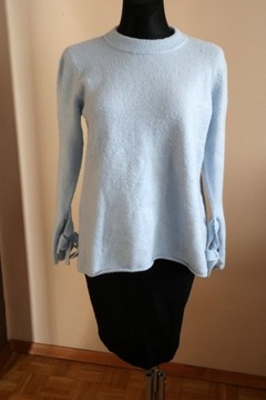 Luźny wełniany sweter Orsay M