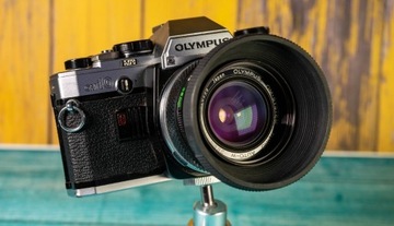 Olympus OM10 + Olympus OM 28mm f 2.8