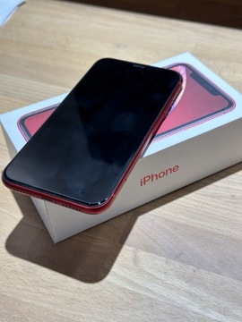 iPhone XR czerwony 