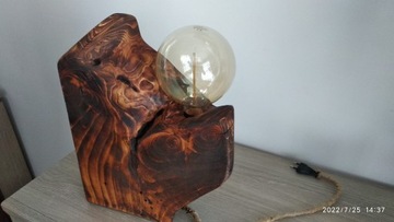 Niepowtarzalna lampa drewniana 
