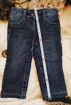 Spodnie jeansy z podszewką i kieszeniami