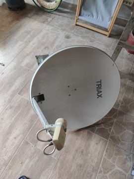 Antena satelitarna z konwerterem