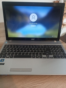 Laptop Acer V3-571G + torba i klucz do Windows