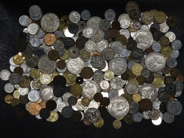 Stare monety każda inna 360 sztuk