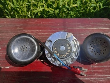 Stary telefon monterski
