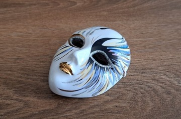 Mała maska porcelanowa
