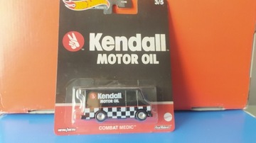 Hot Wheels Premium Combat Medic kendall motor oil