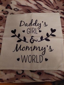 Poszewka lniana: Daddy's GIRL & Mommy's WORLD