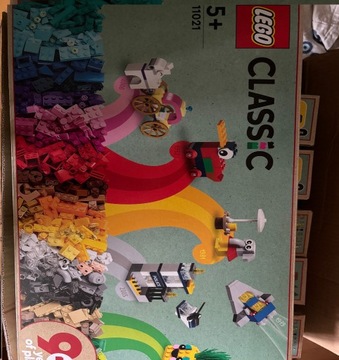 LEGO Classic 11021 - 90 lat zabawy