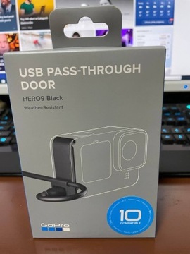 Drzwiczki GoPro z otworem na port USB Pass-Through