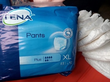 Pieluchomajtki TENA plus XL  cena 2,50 za pieluchę