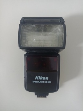 Lampa błyskowa Nikon Speedlight SB-600