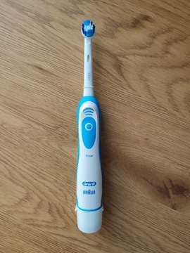 Oral-B Pro Health elektryczna szczoteczka do zębów