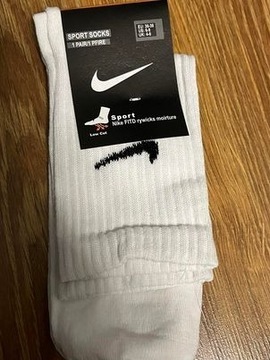 Skarpetki białe Nike rozmiar 41-44